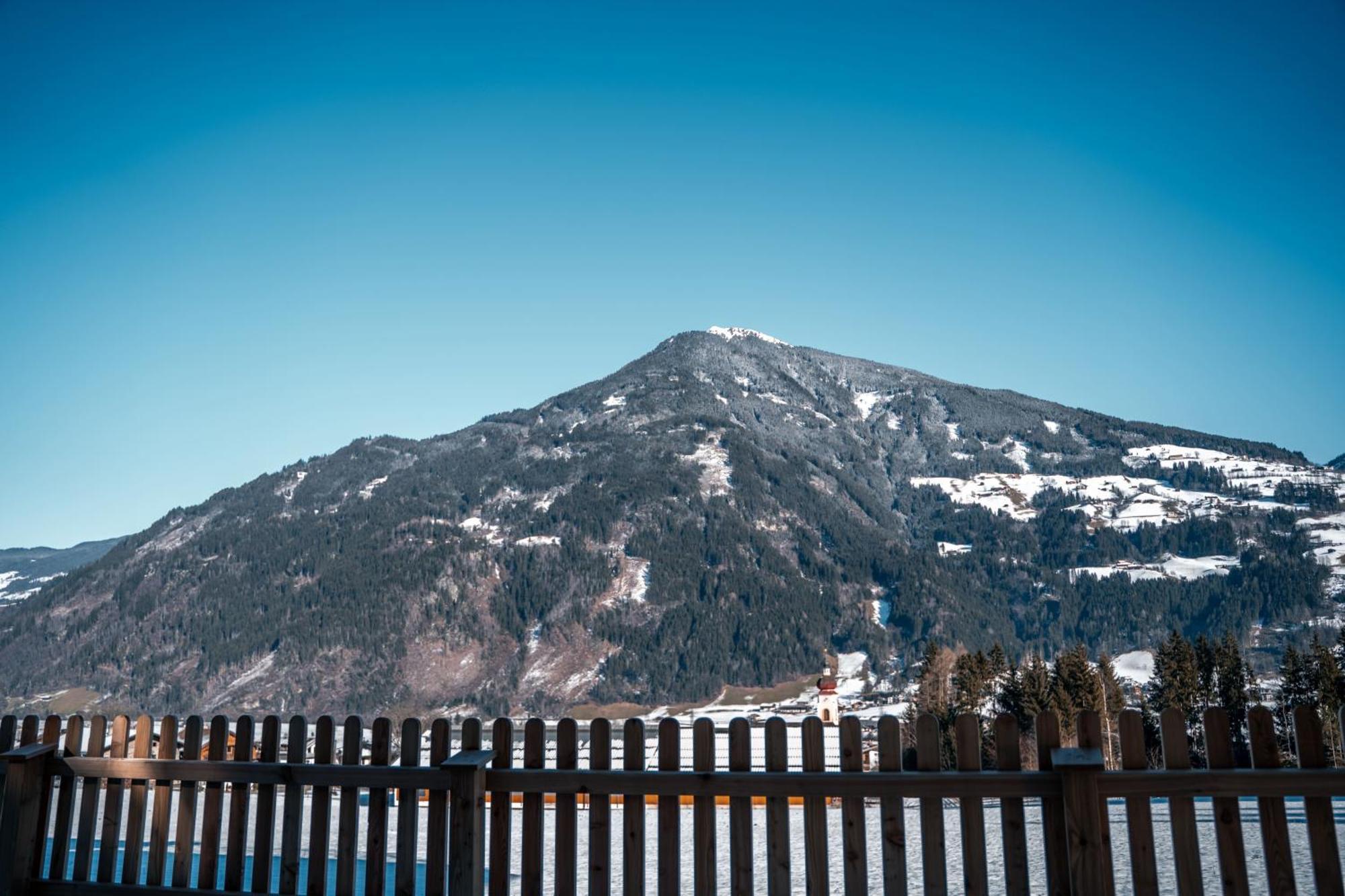 Chalet Wildruh Ried im Zillertal Luaran gambar