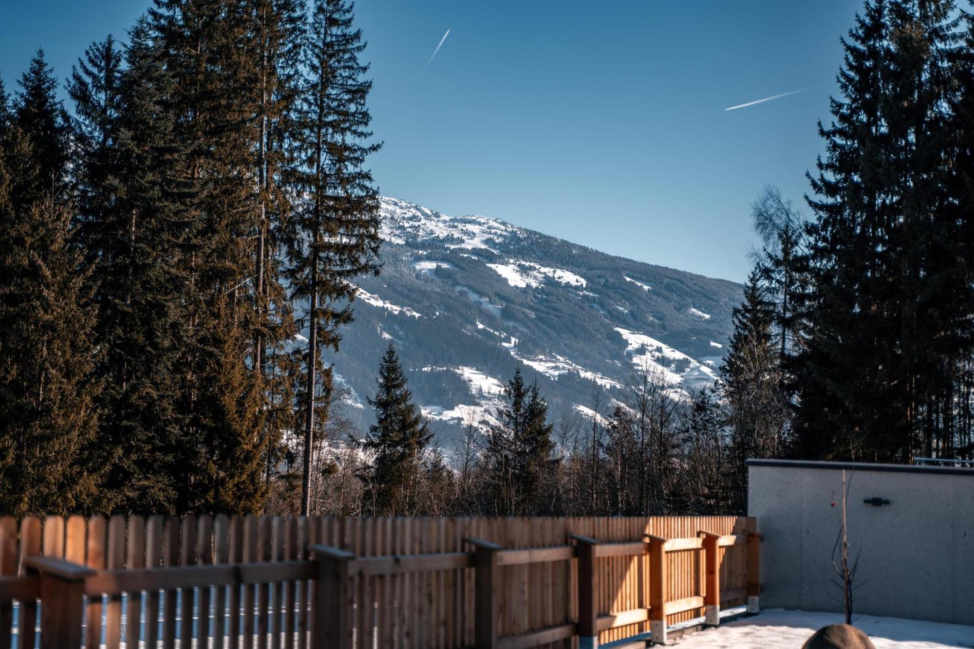 Chalet Wildruh Ried im Zillertal Luaran gambar