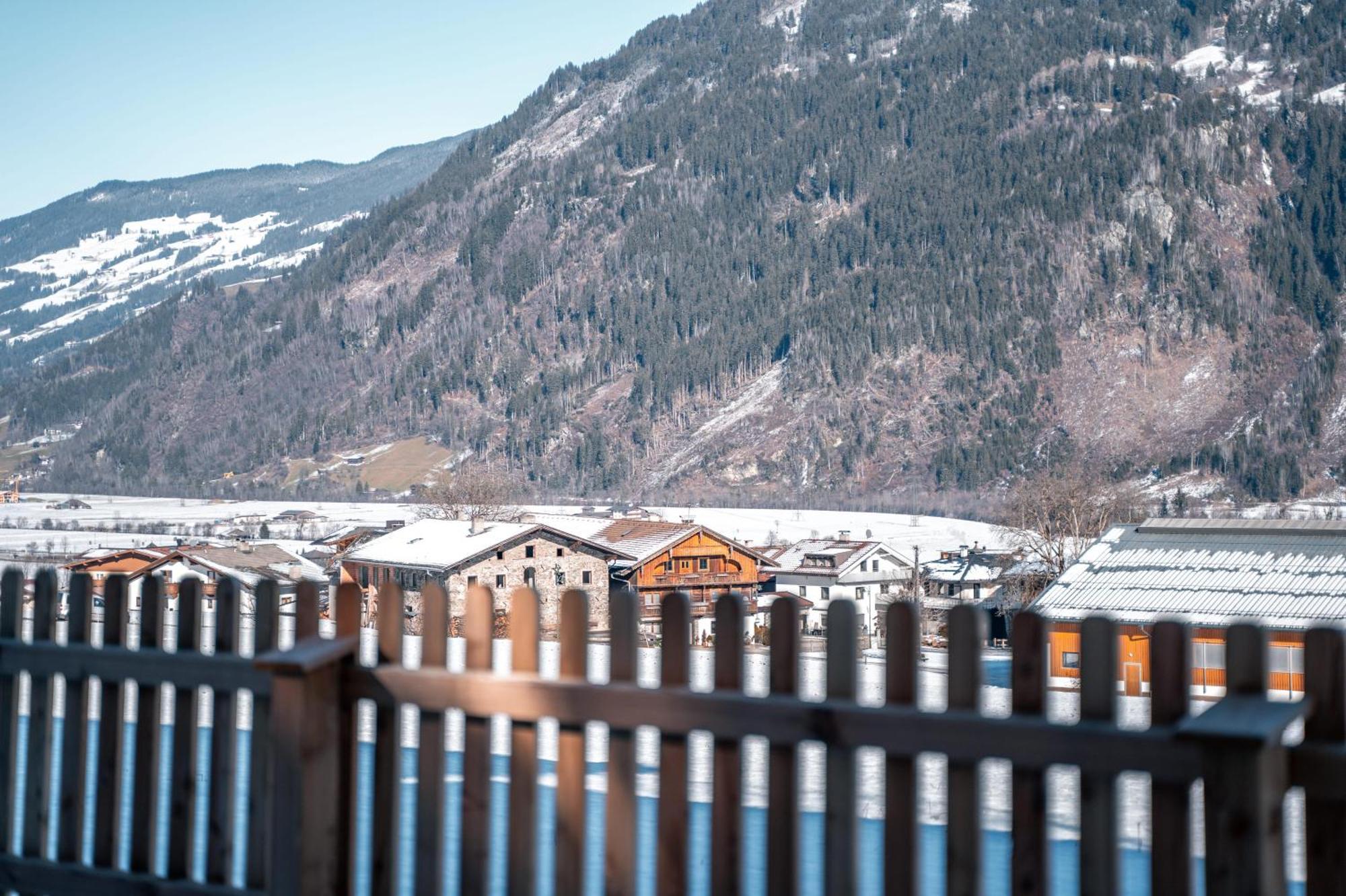 Chalet Wildruh Ried im Zillertal Luaran gambar