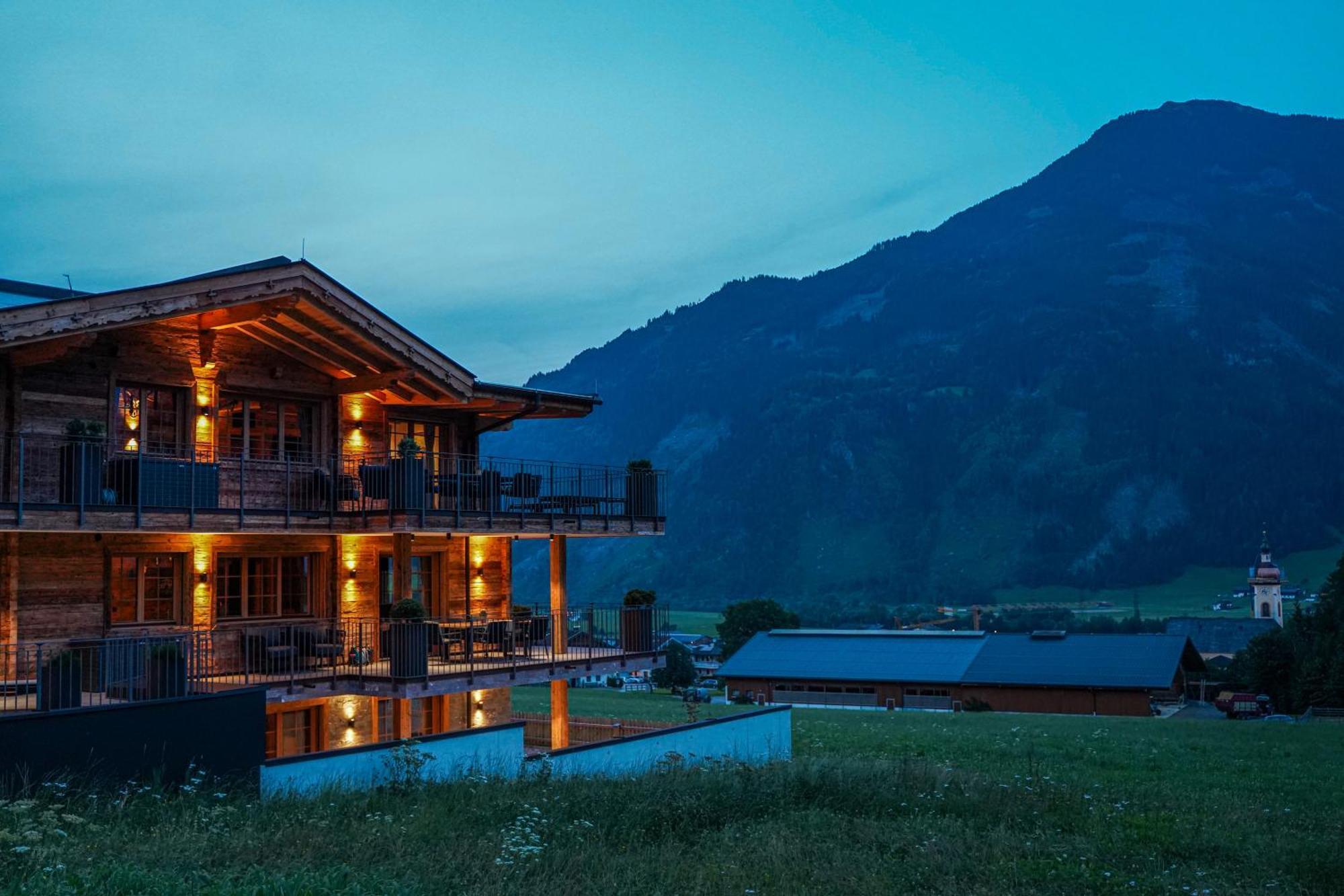 Chalet Wildruh Ried im Zillertal Luaran gambar